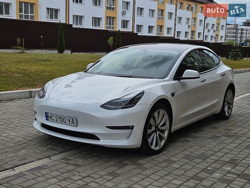 Tesla Model 3 2023