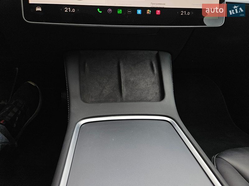 Седан Tesla Model 3 2023 в Львові