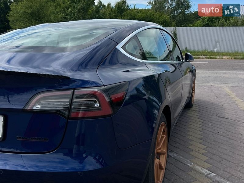 Седан Tesla Model 3 2018 в Виннице фото 13 Седан Tesla Model 3 2018 в Виннице