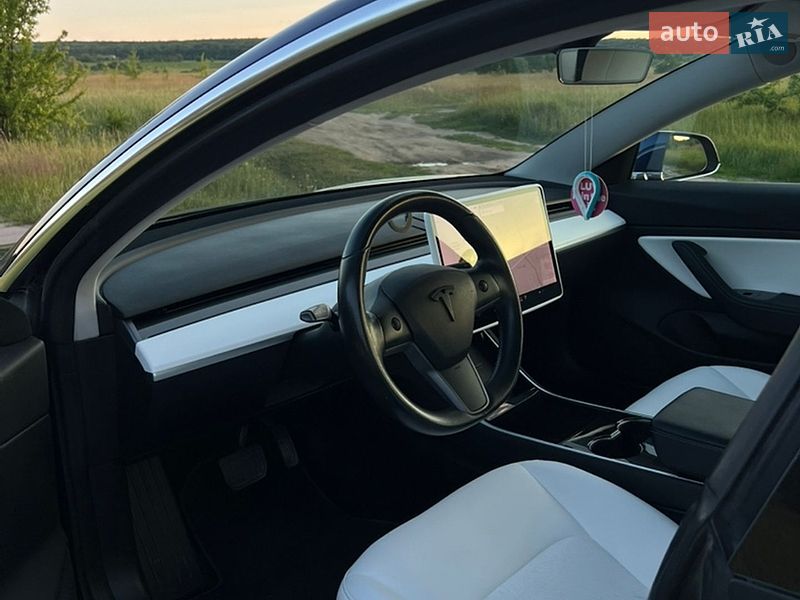 Седан Tesla Model 3 2018 в Виннице фото 22 Седан Tesla Model 3 2018 в Виннице