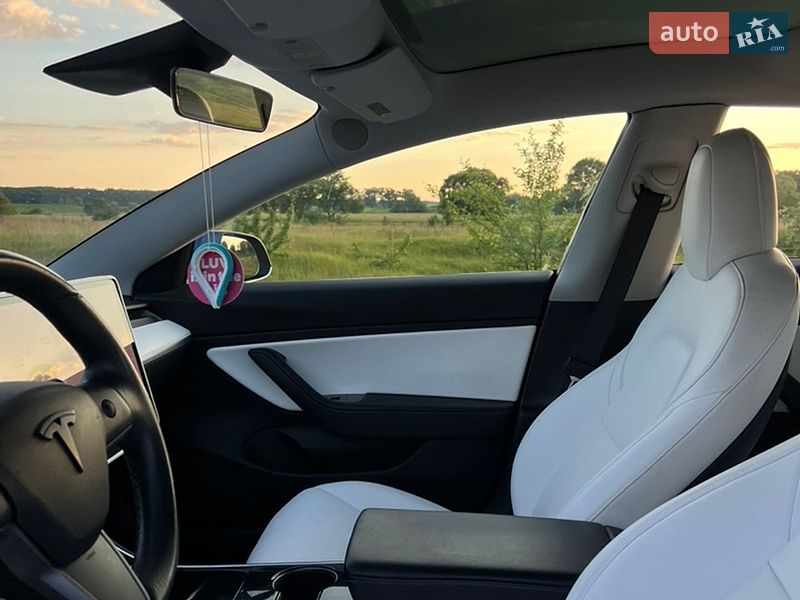 Седан Tesla Model 3 2018 в Виннице фото 23 Седан Tesla Model 3 2018 в Виннице