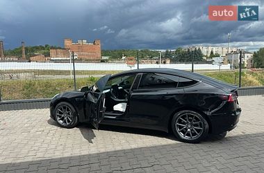 Седан Tesla Model 3 2019 в Львові фото 10 Седан Tesla Model 3 2019 в Львові