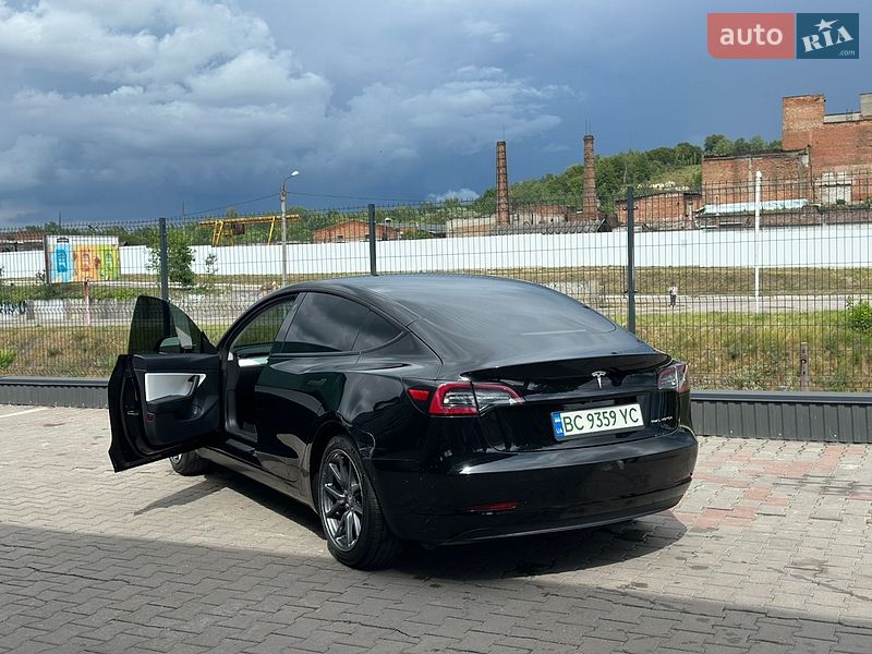 Седан Tesla Model 3 2019 в Львові фото 12 Седан Tesla Model 3 2019 в Львові