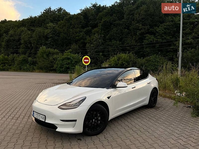 Tesla Model 3 2019 Tesla Model 3 2019