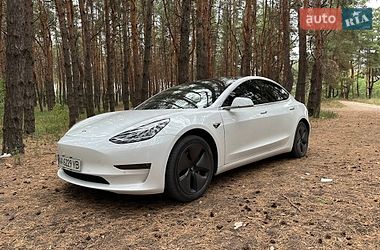 Седан Tesla Model 3 2019 в Кам'янському
