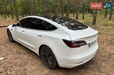 Седан Tesla Model 3 2019 в Кам'янському