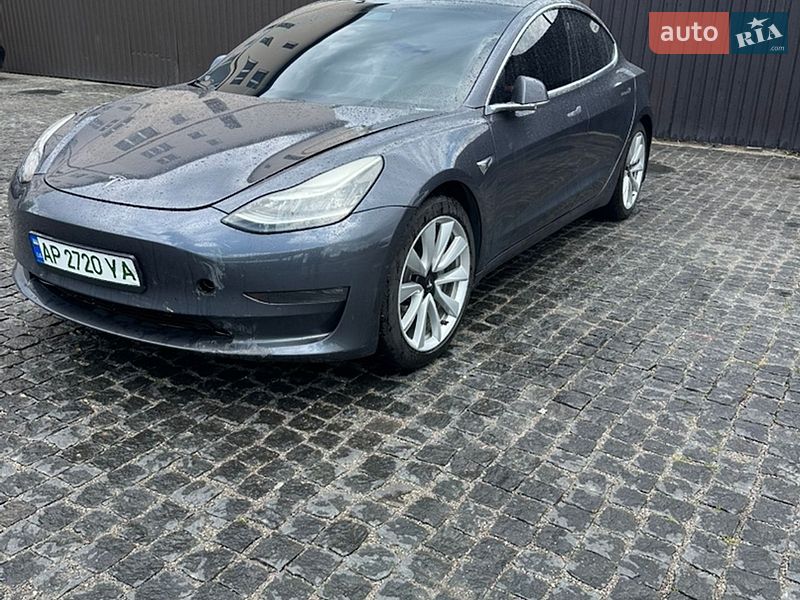 Седан Tesla Model 3 2020 в Киеве