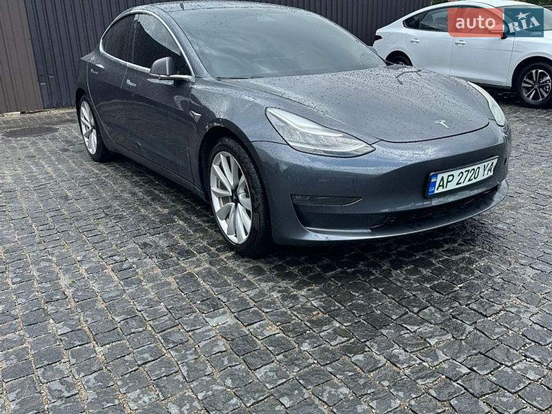 Седан Tesla Model 3 2020 в Киеве