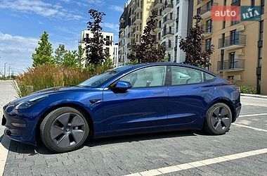 Tesla Model 3 2023