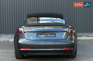 Седан Tesla Model 3 2018 в Миколаєві