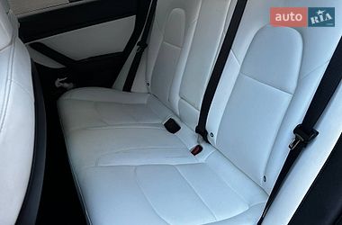 Седан Tesla Model 3 2018 в Миколаєві