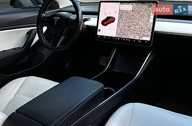 Седан Tesla Model 3 2018 в Миколаєві