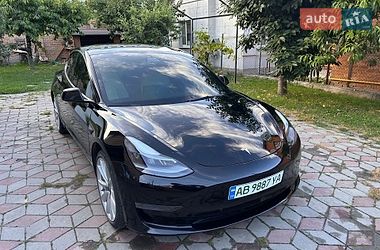 Tesla Model 3  2021