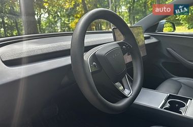 Седан Tesla Model 3 2025 в Львові