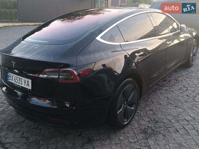 Седан Tesla Model 3 2019 в Хмельницькому
