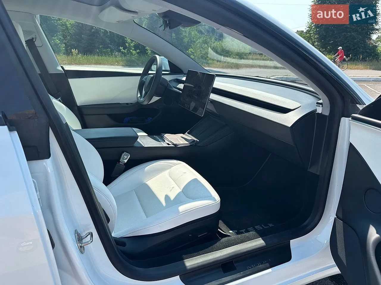 2024 Tesla Model 3 - мініатюра 5