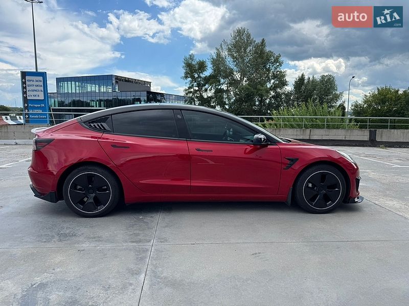 Седан Tesla Model 3 2020 в Прилуках фото 21 Седан Tesla Model 3 2020 в Прилуках