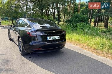 Седан Tesla Model 3 2018 в Киеве фото 6 Седан Tesla Model 3 2018 в Киеве