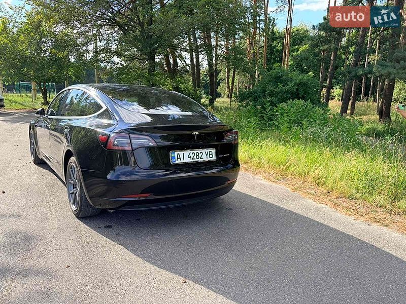 Седан Tesla Model 3 2018 в Киеве фото 6 Седан Tesla Model 3 2018 в Киеве