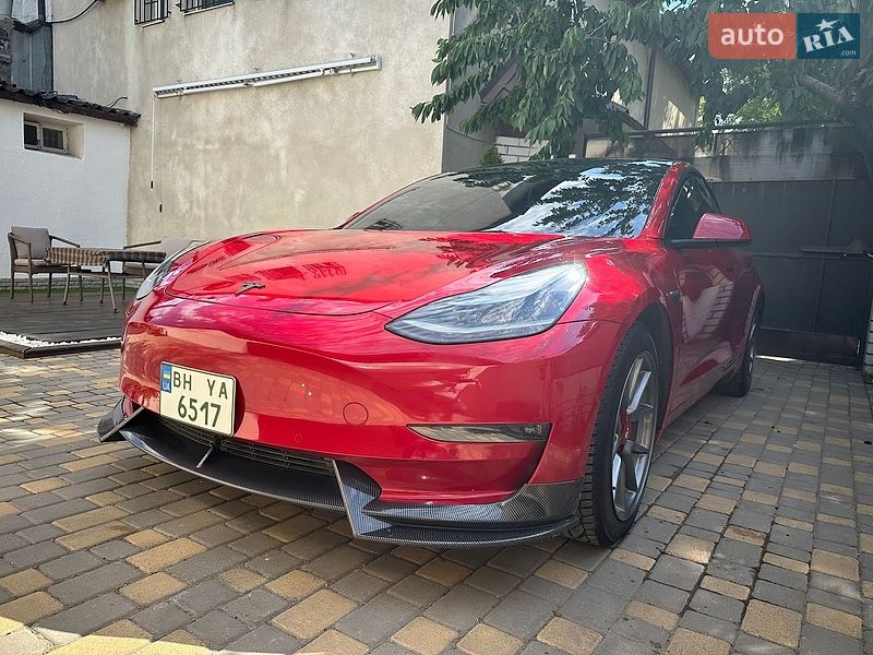 Tesla Model 3 2021