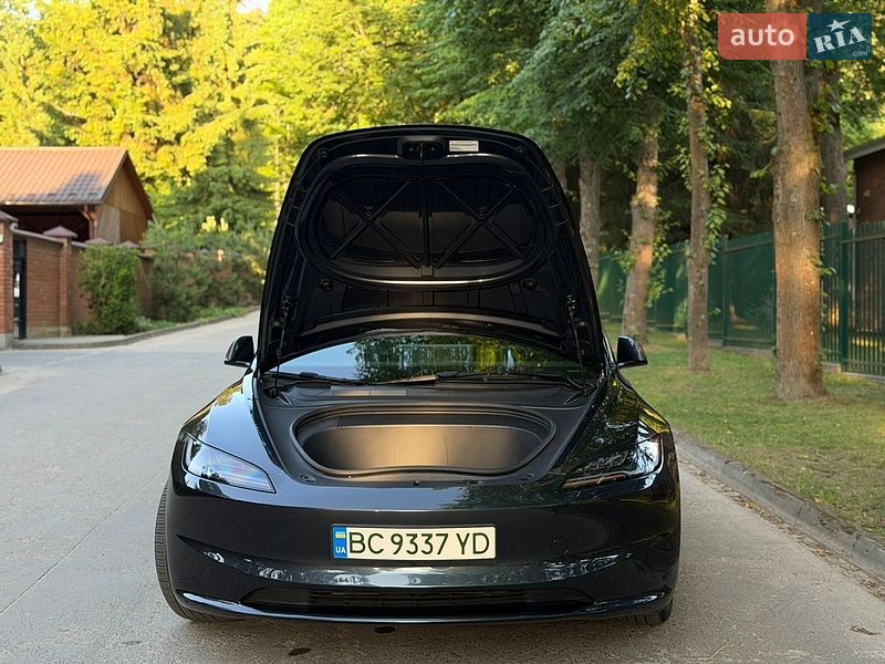 Седан Tesla Model 3 2024 в Львове фото 12 Седан Tesla Model 3 2024 в Львове
