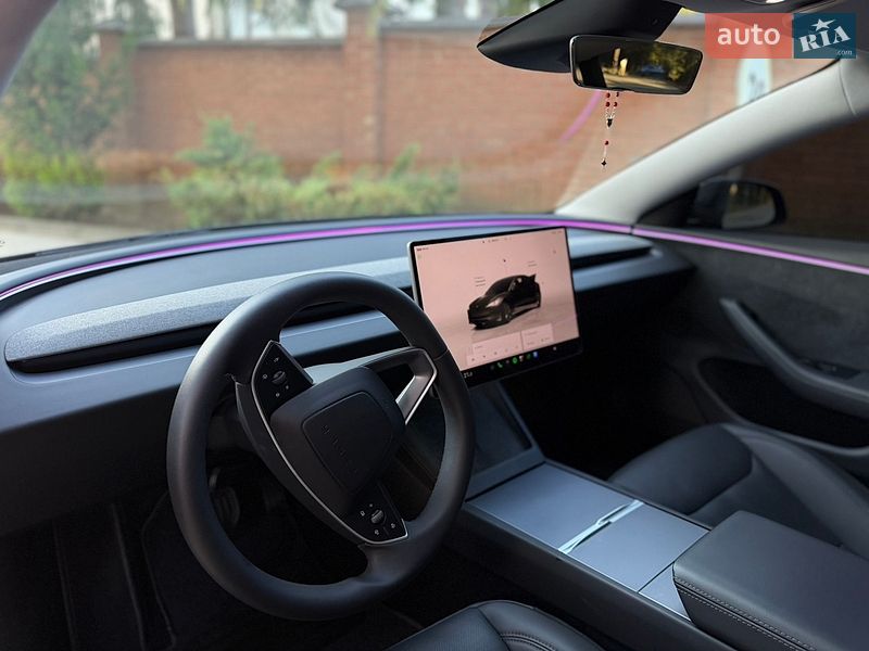 Седан Tesla Model 3 2024 в Львове фото 17 Седан Tesla Model 3 2024 в Львове