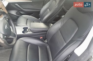Седан Tesla Model 3 2022 в Черкассах