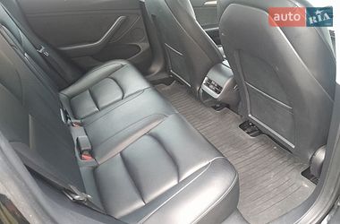 Седан Tesla Model 3 2022 в Черкассах