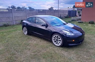 Седан Tesla Model 3 2022 в Черкассах