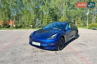 Tesla Model 3  2021
