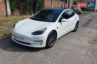 Седан Tesla Model 3 2022 в Дніпрі
