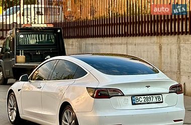 Седан Tesla Model 3 2019 в Ужгороде фото 13 Седан Tesla Model 3 2019 в Ужгороде