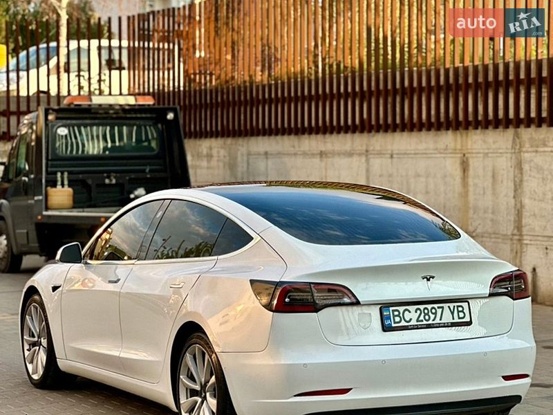 Седан Tesla Model 3 2019 в Ужгороде фото 13 Седан Tesla Model 3 2019 в Ужгороде