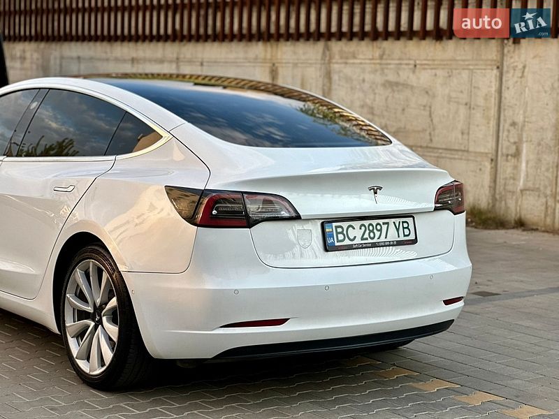 Седан Tesla Model 3 2019 в Ужгороде фото 15 Седан Tesla Model 3 2019 в Ужгороде