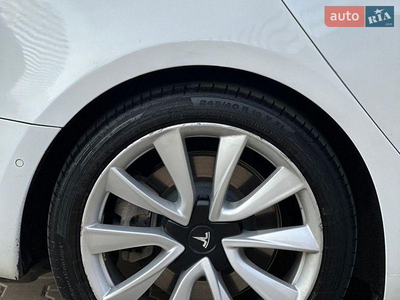 Седан Tesla Model 3 2019 в Ужгороде фото 19 Седан Tesla Model 3 2019 в Ужгороде
