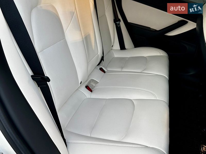 Седан Tesla Model 3 2019 в Ужгороде фото 20 Седан Tesla Model 3 2019 в Ужгороде