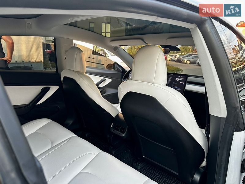 Седан Tesla Model 3 2019 в Ужгороде фото 21 Седан Tesla Model 3 2019 в Ужгороде