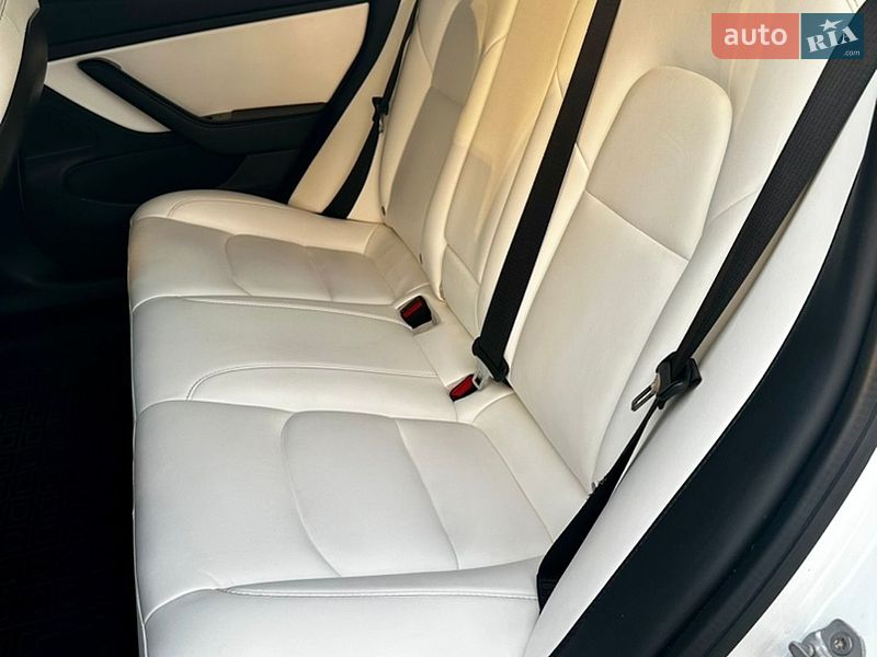 Седан Tesla Model 3 2019 в Ужгороде фото 25 Седан Tesla Model 3 2019 в Ужгороде