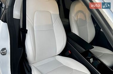 Седан Tesla Model 3 2019 в Ужгороде фото 28 Седан Tesla Model 3 2019 в Ужгороде