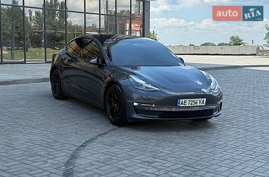 Седан Tesla Model 3 2023 в Днепре
