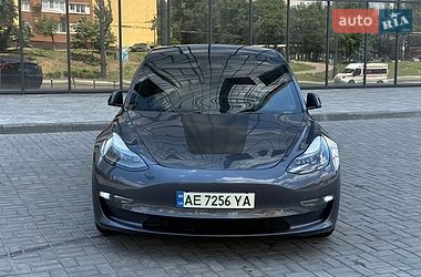 Седан Tesla Model 3 2023 в Днепре