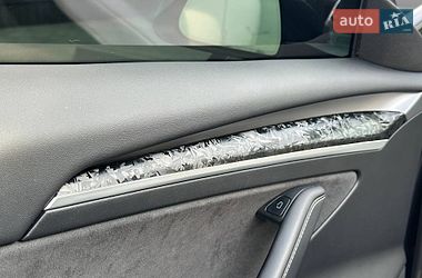 Седан Tesla Model 3 2023 в Днепре