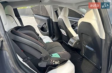 Седан Tesla Model 3 2023 в Днепре