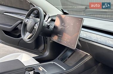 Седан Tesla Model 3 2023 в Днепре