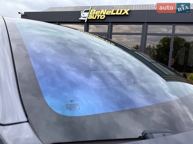Седан Tesla Model 3 2020 в Коломые