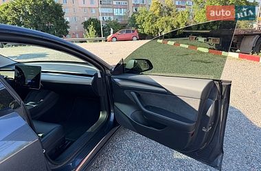 Седан Tesla Model 3 2023 в Києві