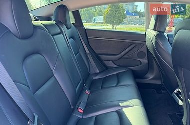Седан Tesla Model 3 2023 в Києві