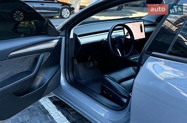 Седан Tesla Model 3 2022 в Днепре