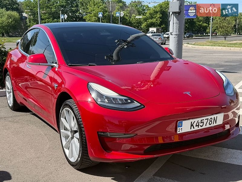 Tesla Model 3 2019