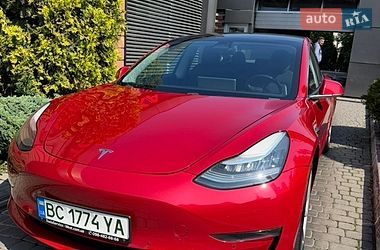 Tesla Model 3 2019